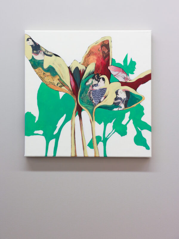 "Herbarium #5 After Sunga" er et lite originalt kunstverk på lerret av kunstner Luis Bivar i grønn og rødfarger. Motivet er surrealistisk hvor man finner mennesker inne i blomstene.