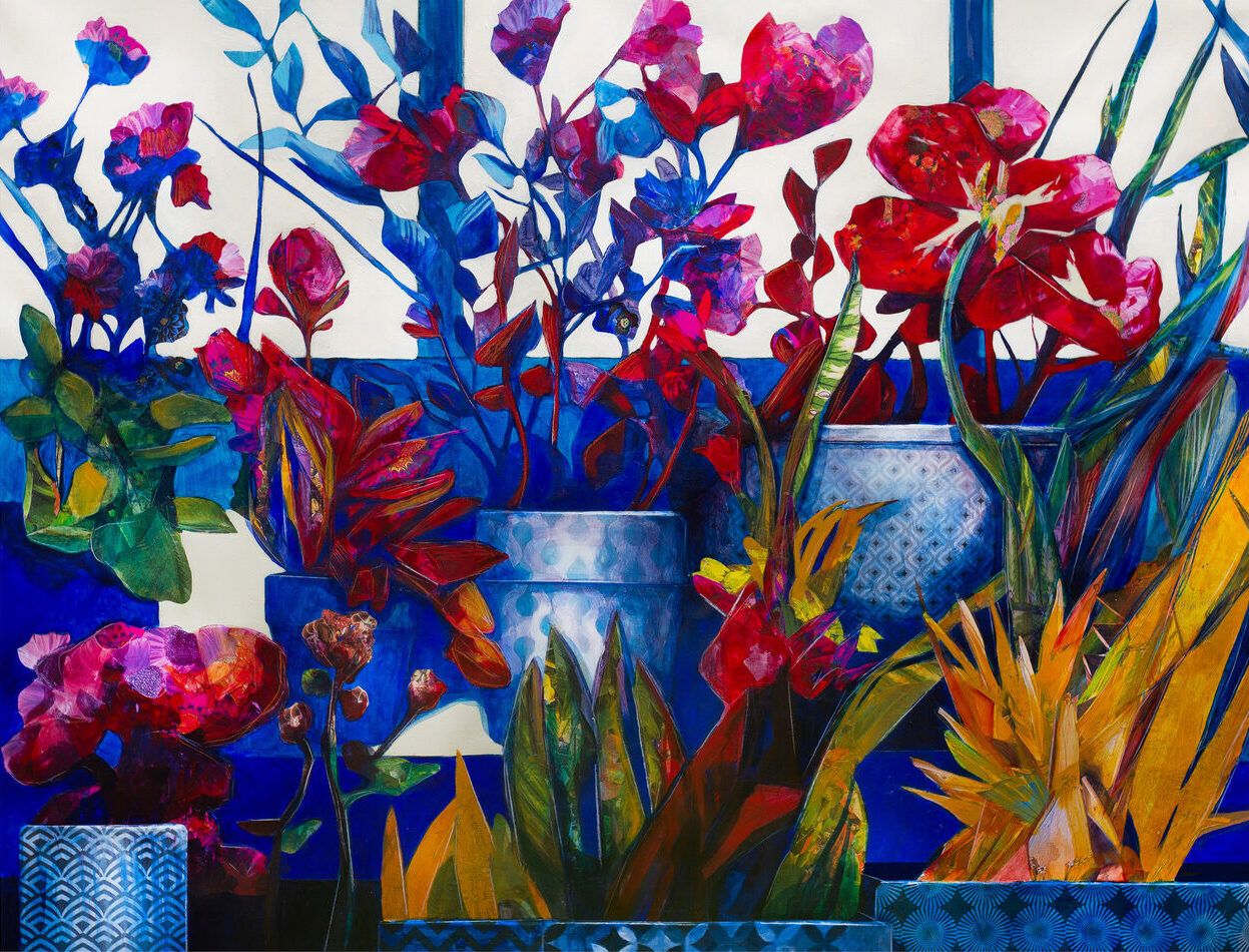 "Invernarium" er et stort originalt kunstverk på lerret av kunstner Luis Bivar i blå og rosa toner. Motivet viser blomster og planter i en surrealistisk stil.