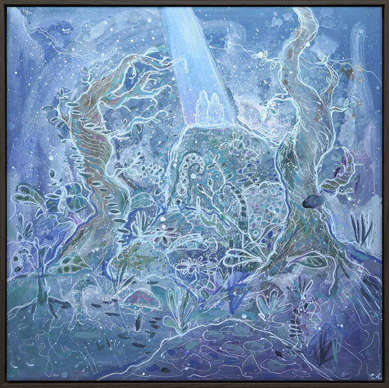 "Historie" er et originalt maleri på lerret av kunstner Lea Alstad. Motivet viser et abstrakt og surrealistisk landskap i blåtoner med to personer.